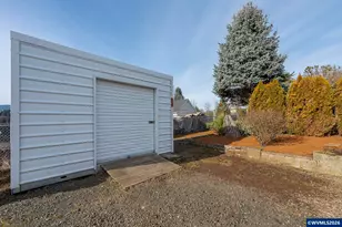 860 W Ellendale Ave, Dallas, OR 97338 - Photo 8