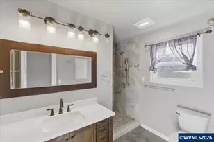 750 E Oak St, Lebanon, OR 97355 - Photo 8