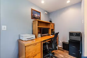 2093 W Hayes St, Woodburn, OR 97071 - Photo 24