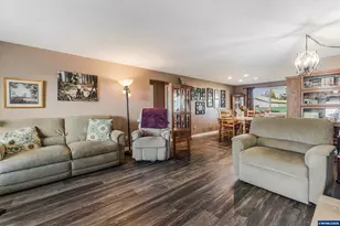 2093 W Hayes St, Woodburn, OR 97071 - Photo 10