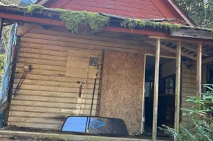 995 Parry Rd, Falls City, OR 97344 - Photo 6