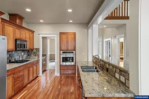 5830 Pikes Pass St SE, Salem, OR 97306 - Photo 12