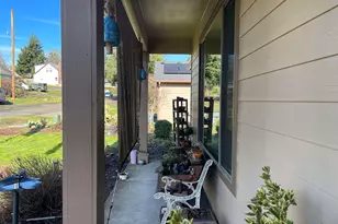 408 SW Oak St, Willamina, OR 97396 - Photo 6