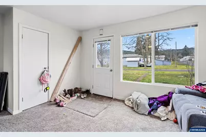 5351 Osage St, Sweet Home, OR 97386 - Photo 4