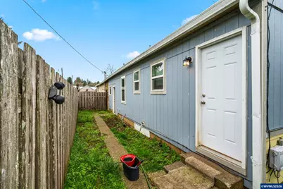 5351 Osage St, Sweet Home, OR 97386 - Photo 14