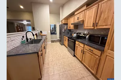 2921 NW 19th St, Redmond, OR 97756 - Photo 20