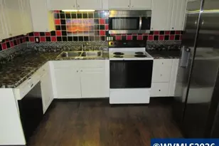 4748 Paul Ct NE, Salem, OR 97305 - Photo 10