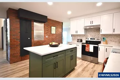 10854 Summit Lp SE, Turner, OR 97392 - Photo 12