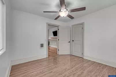 621 SE 4th Av, Albany, OR 97231 - Photo 18