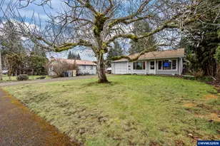 1562 SW Levens St, Dallas, OR 97338 - Photo 2