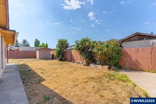 1035 Sparrow Dr NE, Salem, OR 97301 - Photo 36