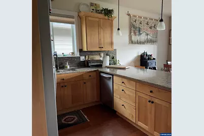 2149 SE Magnolia Av, Dallas, OR 97338 - Photo 12