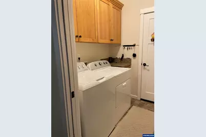 2149 SE Magnolia Av, Dallas, OR 97338 - Photo 10