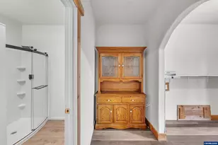 605 Hickory St NE, Salem, OR 97301 - Photo 18