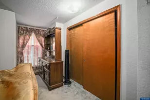 1526 Royalty Dr NE, Salem, OR 97301 - Photo 16