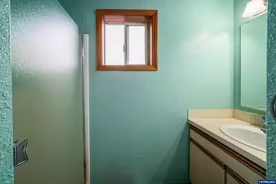 1526 Royalty Dr NE, Salem, OR 97301 - Photo 18