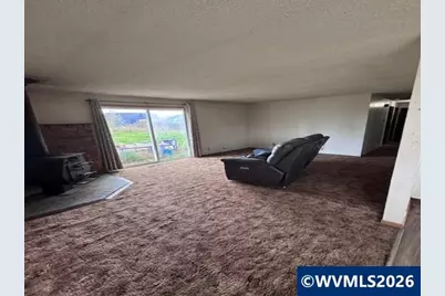 347 S Spruce Ct, Independence, OR 97351 - Photo 4