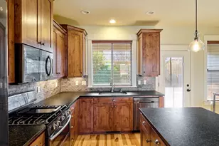 1508 Crestview Dr, Silverton, OR 97381 - Photo 8