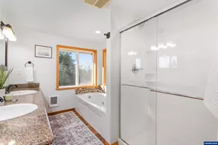 9275 SE Terrace View Ct, Amity, OR 97101 - Photo 18