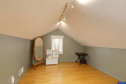 490 W Maple St, Lebanon, OR 97355 - Photo 26