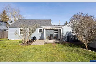 490 W Maple St, Lebanon, OR 97355 - Photo 28