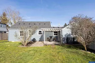 490 W Maple St, Lebanon, OR 97355 - Photo 28