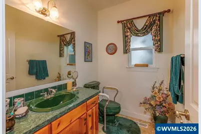 4374 Log Dr NE, Salem, OR 97305 - Photo 34