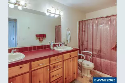 4374 Log Dr NE, Salem, OR 97305 - Photo 26