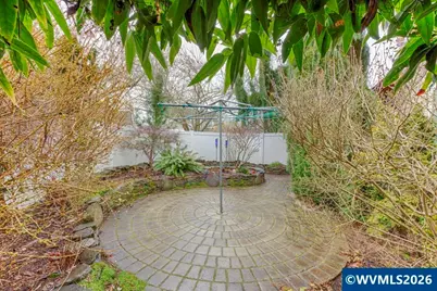 4374 Log Dr NE, Salem, OR 97305 - Photo 38