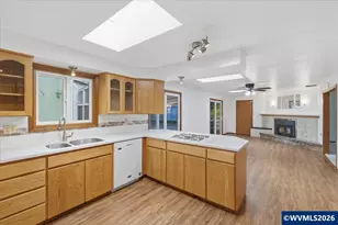 38619 Parkside Rd NE, Albany, OR 97322 - Photo 16