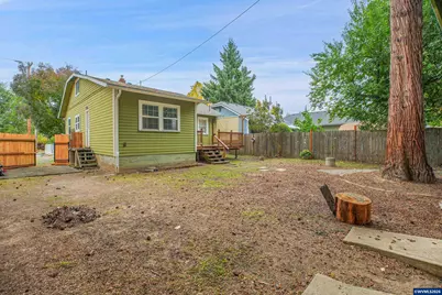 140 21st St NE, Salem, OR 97301 - Photo 38