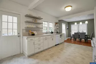 140 21st St NE, Salem, OR 97301 - Photo 16
