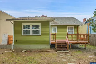 140 21st St NE, Salem, OR 97301 - Photo 36