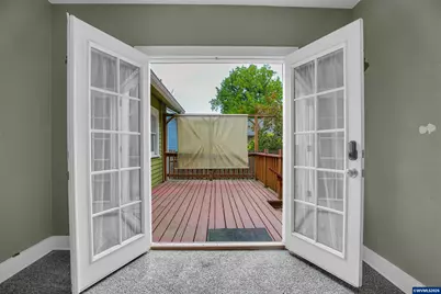140 21st St NE, Salem, OR 97301 - Photo 32