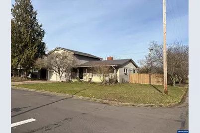 1105 25th Av SW, Albany, OR 97321 - Photo 2