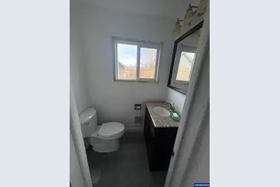 1105 25th Av SW, Albany, OR 97321 - Photo 10