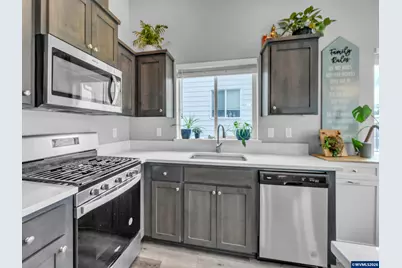 5739 Erin Valley Av SE, Salem, OR 97306 - Photo 10