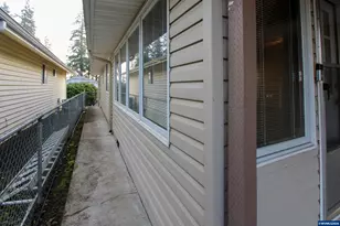 3263 Winslow Way NW, Salem, OR 97304 - Photo 46