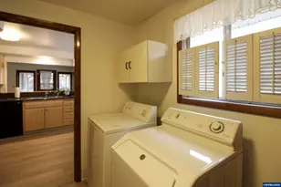 3263 Winslow Way NW, Salem, OR 97304 - Photo 34