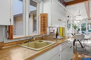 1260 Acacia Dr S, Salem, OR 97302 - Photo 14