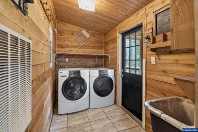 20284 El Romar Dr NE Dr, Scotts Mills, OR 97375 - Photo 24