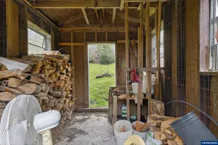 20284 El Romar Dr NE Dr, Scotts Mills, OR 97375 - Photo 36