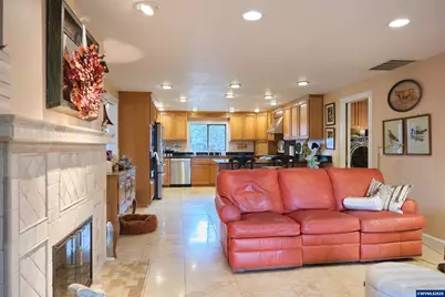 4608 Marguerite St NE, Salem, OR 97305 - Photo 12