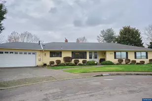 4608 Marguerite St NE, Salem, OR 97305 - Photo 2