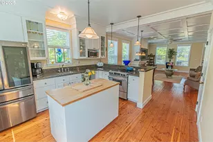 319 Kinnikinnick Way, Depoe Bay, OR 97341 - Photo 20