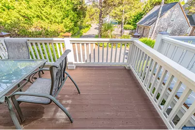 319 Kinnikinnick Wy, Depoe Bay, OR 97341 - Photo 40