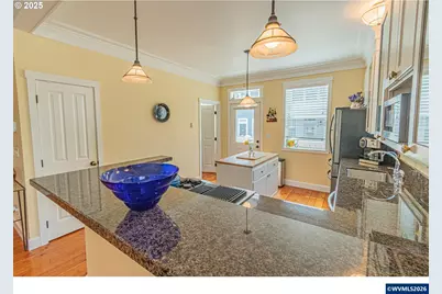 319 Kinnikinnick Wy, Depoe Bay, OR 97341 - Photo 14