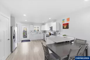 845 W Oak (-847) St, Lebanon, OR 97355 - Photo 6