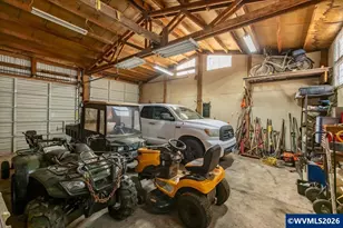 30563 Fairview Rd, Lebanon, OR 97355 - Photo 40