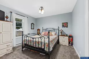 1071 SW Church St, Dallas, OR 97338 - Photo 12